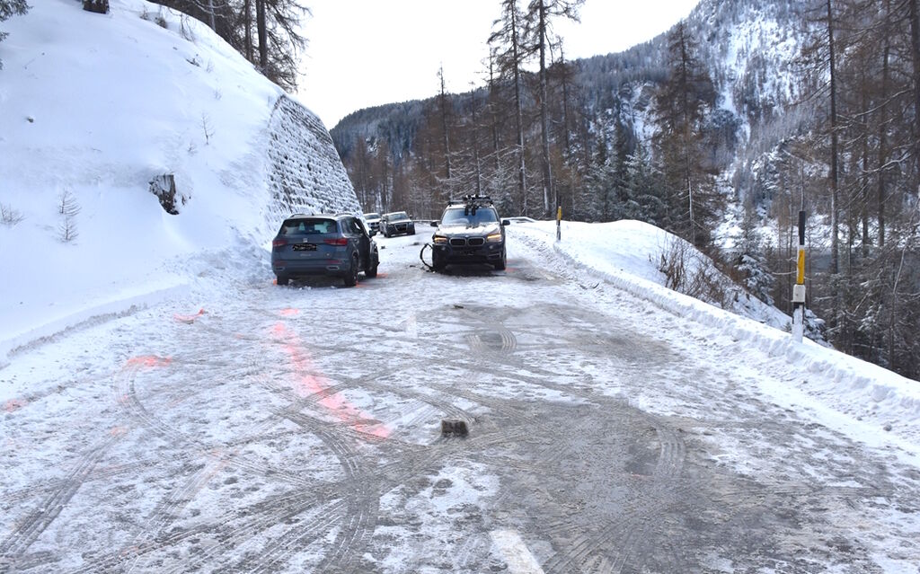 2023 02 04 Verkehrsunfall Marmorera 0 7c182