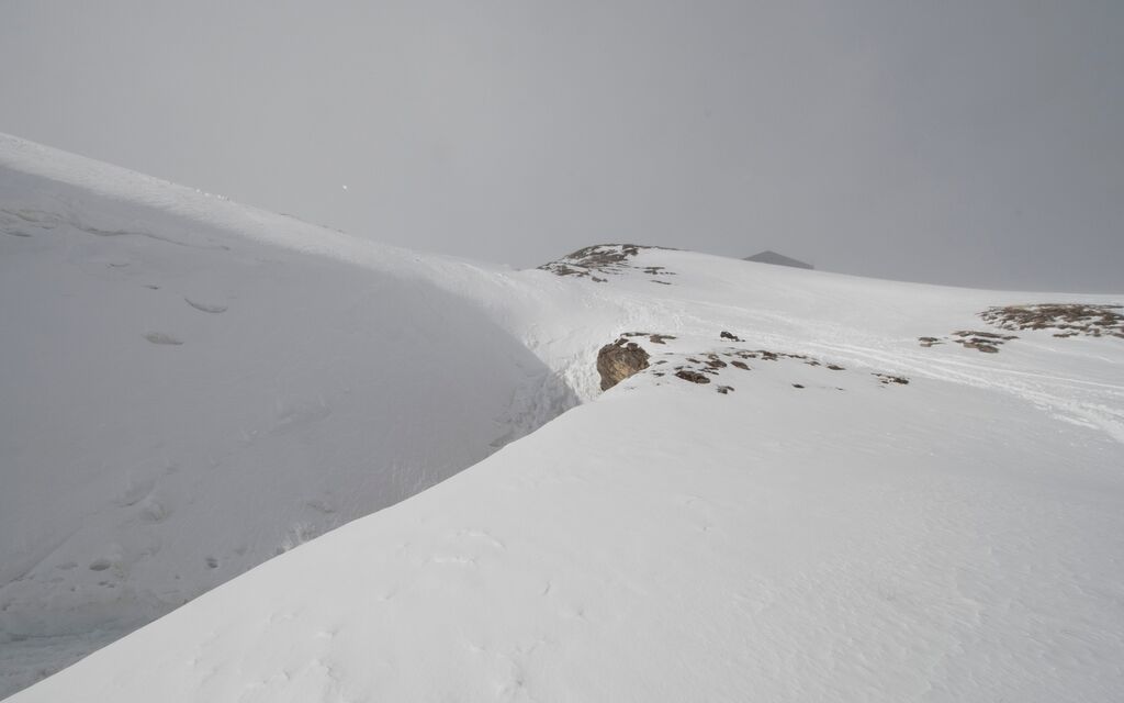 2023 04 04 Skiunfall Laax  W 1600  H 0 F1967