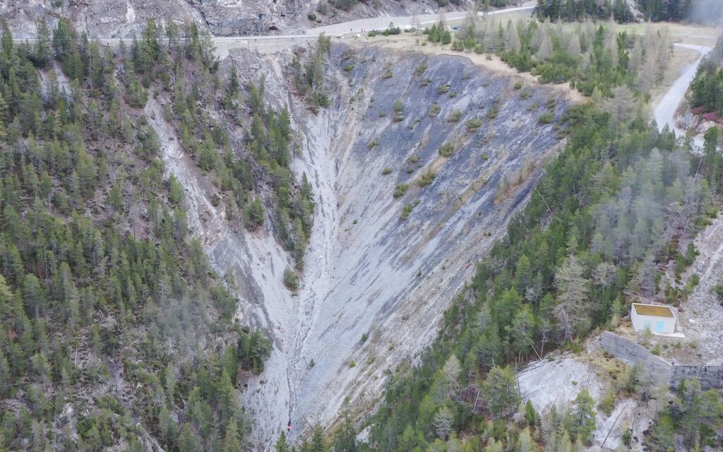 2023 05 12 Todesfall Ova Spin  W 1600  H 0 7b227