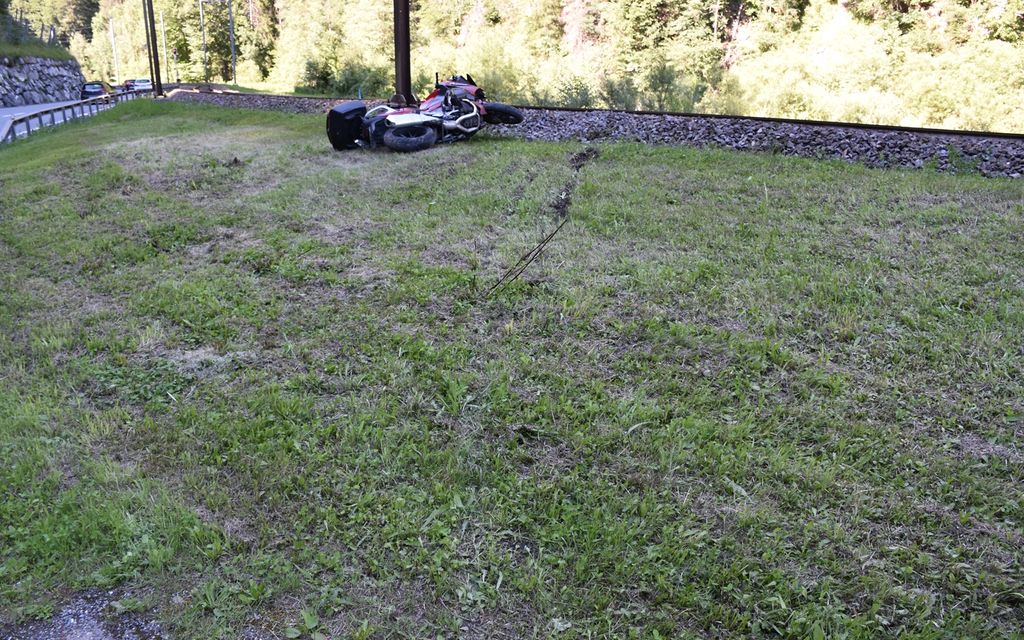 E8A18408 3827 450C 8EBF 560DD81DB315 4b6ee