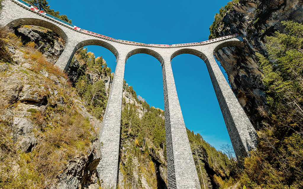 Foto Landwasserwelt Graubünden  W 1600  H 0 A7039 Cbf5f