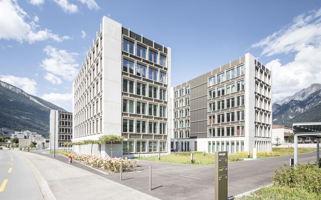 Foto Sinergia Aussen Juli 2020  W 1600  H 0 8a05d