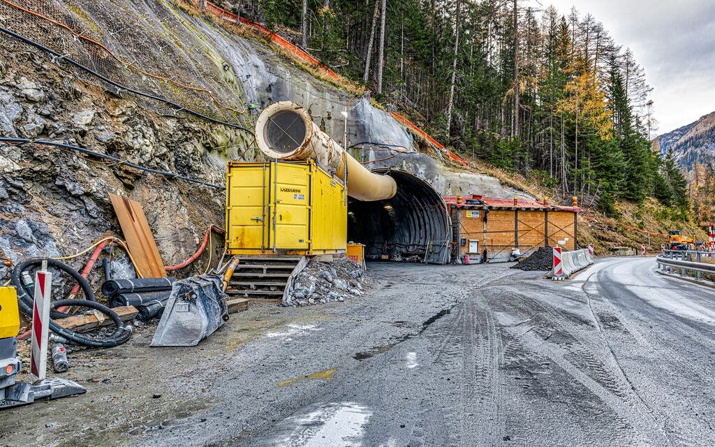 Ostportal TunnelValAlpetta  W 1600  H 0 D35b6