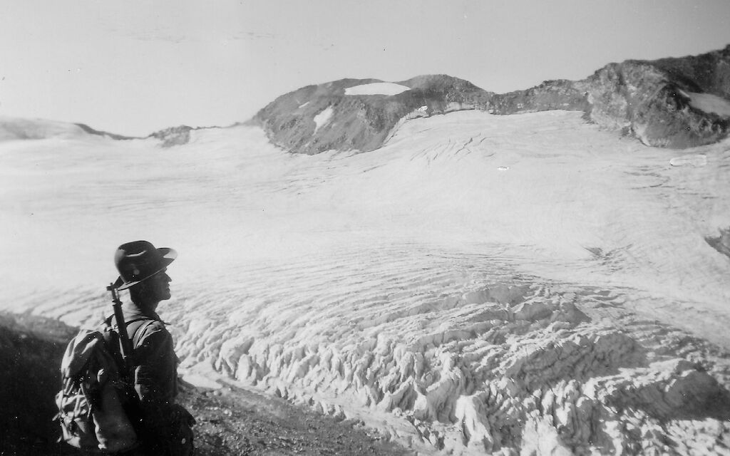 S. 72 I Casper Cameinisch Am Fedozgletscher 39b80
