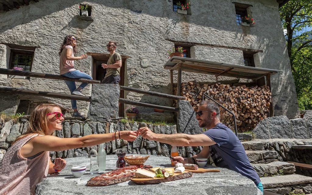 Simpatici Grotti 78649