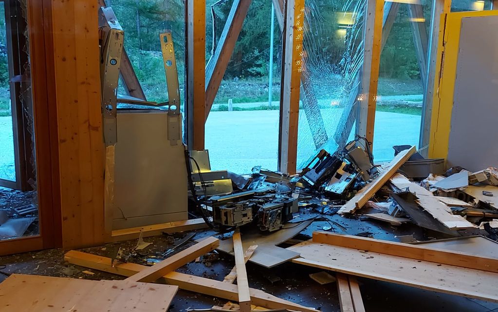 Af0585db Eaec 43ef B374 Dc3541ea5c7a C0f06