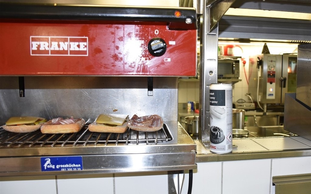 2018 03 18 Arosa Spraydose  W 1200  H 0 24869