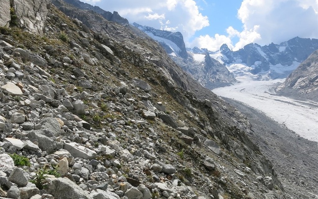 2018 09 10 Maloja Bergwanderin  W 1200  H 0 9edaa