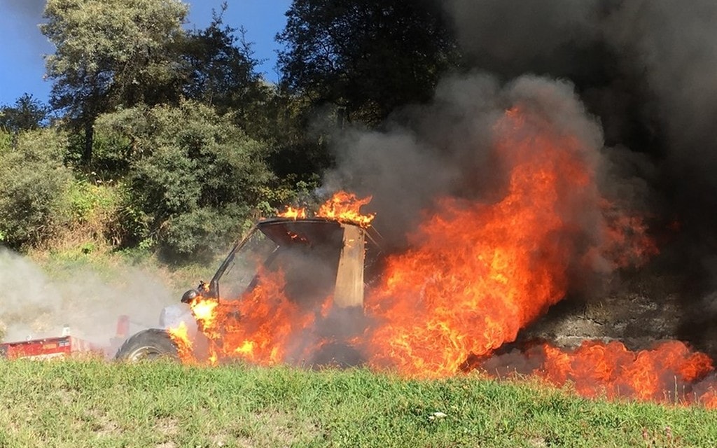 2018 09 25 Fahrzeugbrand Ftan  W 1200  H 0 51e75