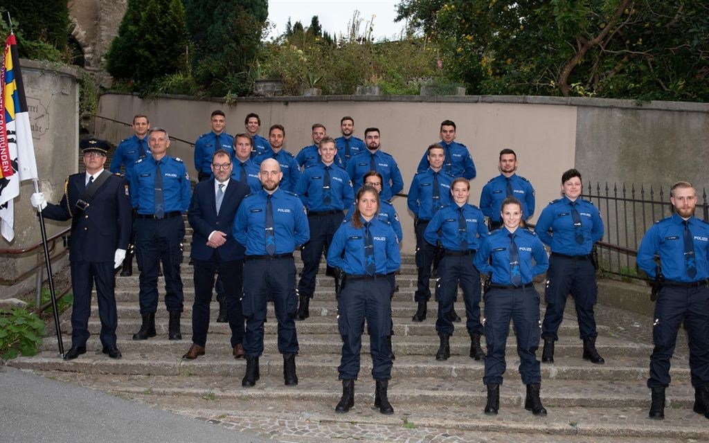 2020 10 02 Brevetierung1  W 1200  H 0 Dac42