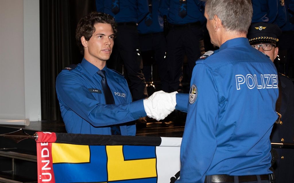 2020 10 02 Brevetierung3  W 1200  H 0 Cc9ff