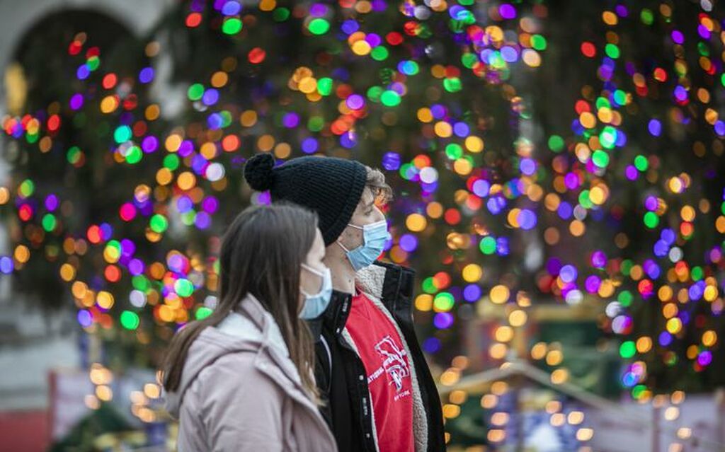 Mascherina Aperto Natale Fg 74a50