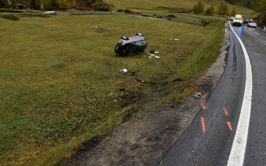 22 10 2023 VU La Rösa  W 1200  H 0 75be0