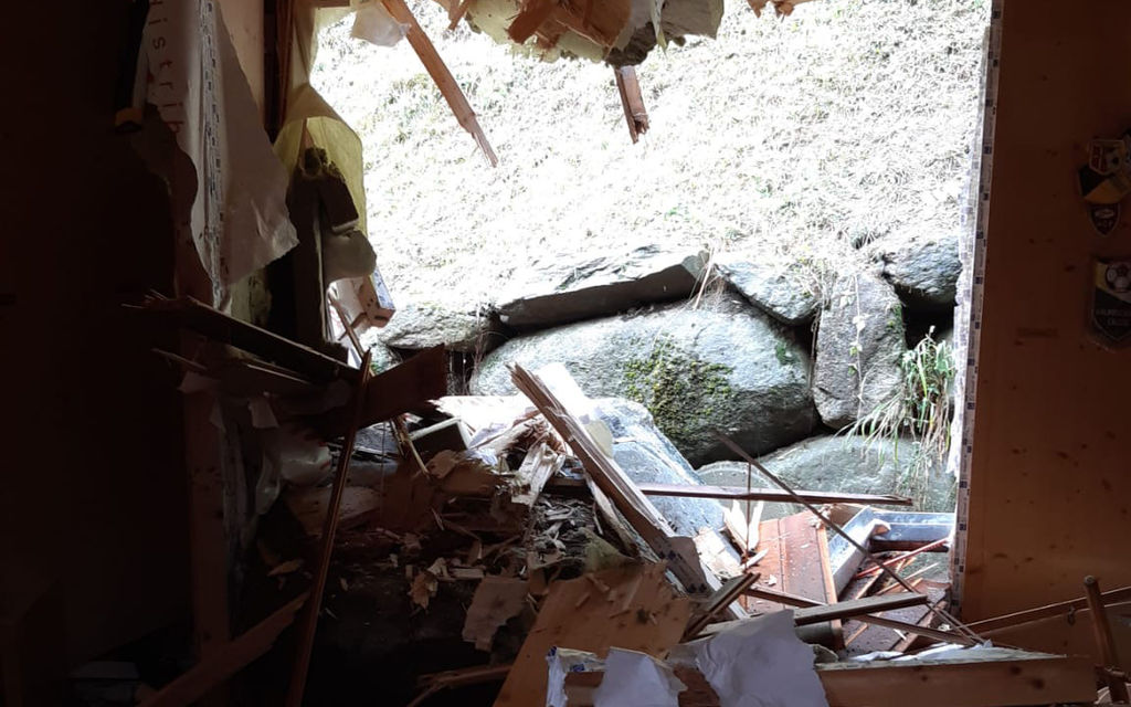 7db58e2c B520 425e 90ca 5632f536f8b6 B611b