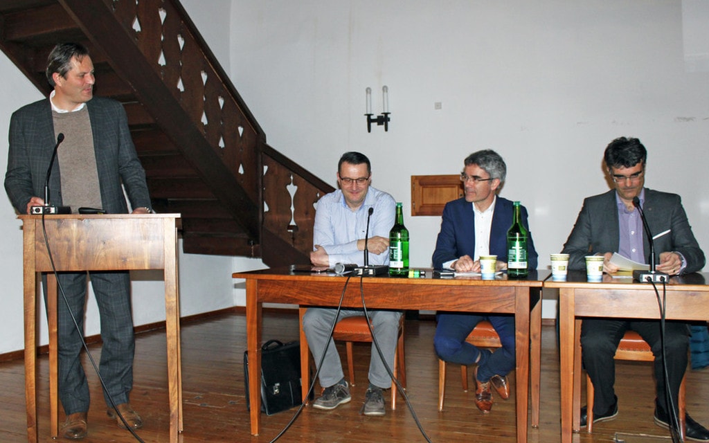 Della Vedova Cavigelli Platz Caduff 411d3