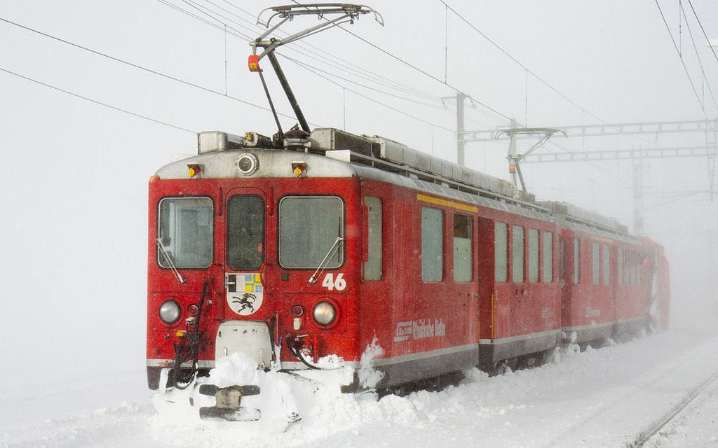 Ferrovia E Valanghe E7662