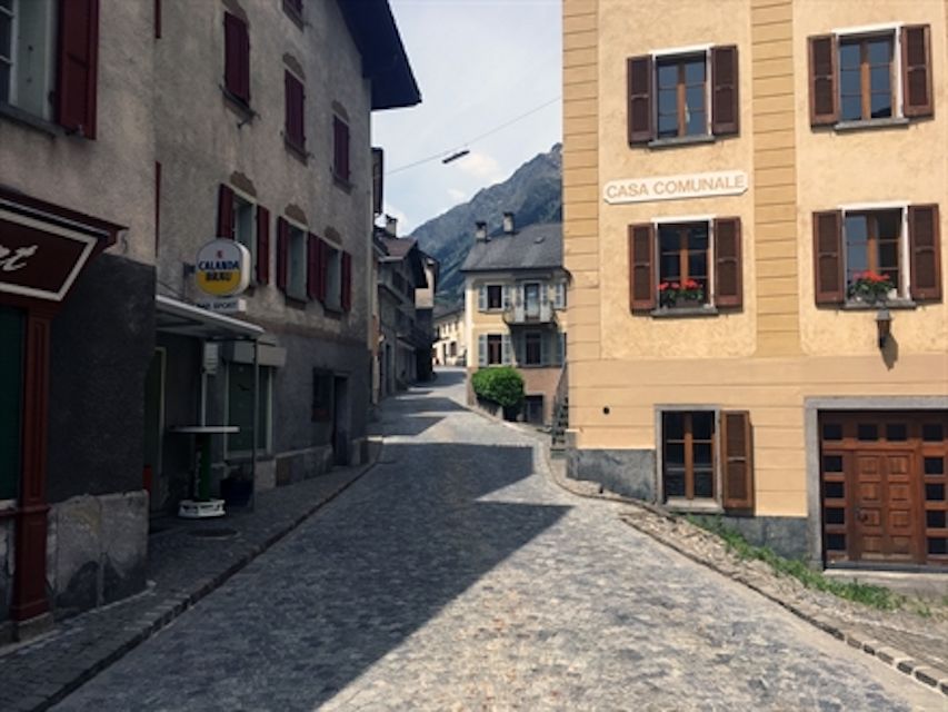 Foto Instandsetzung Italienische Strasse Mesocco  W 440  H 0 Ce507