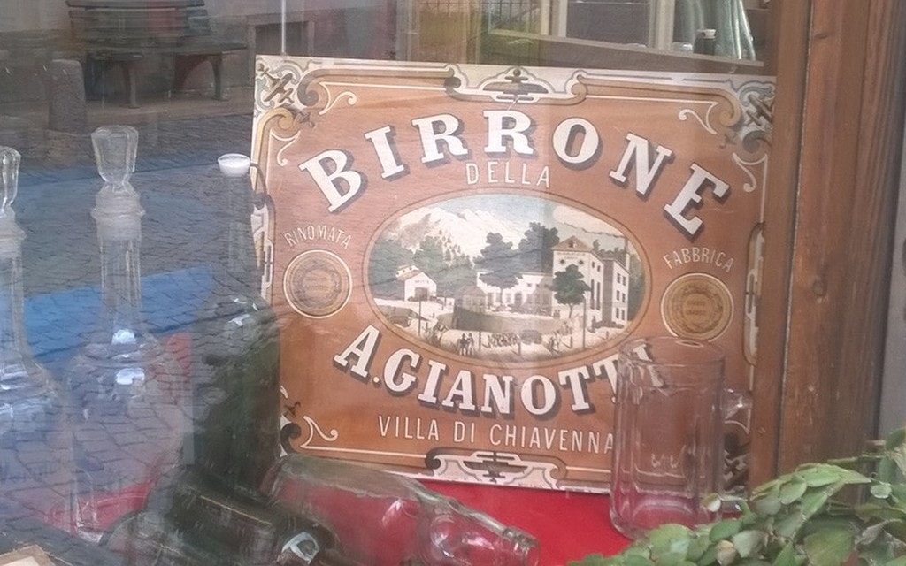 Foto Di Una Scatola Di Birre Birrone Gianotti 9ecd7