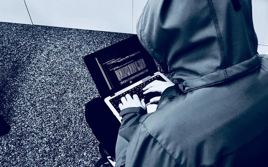 Hacker Computer D4098