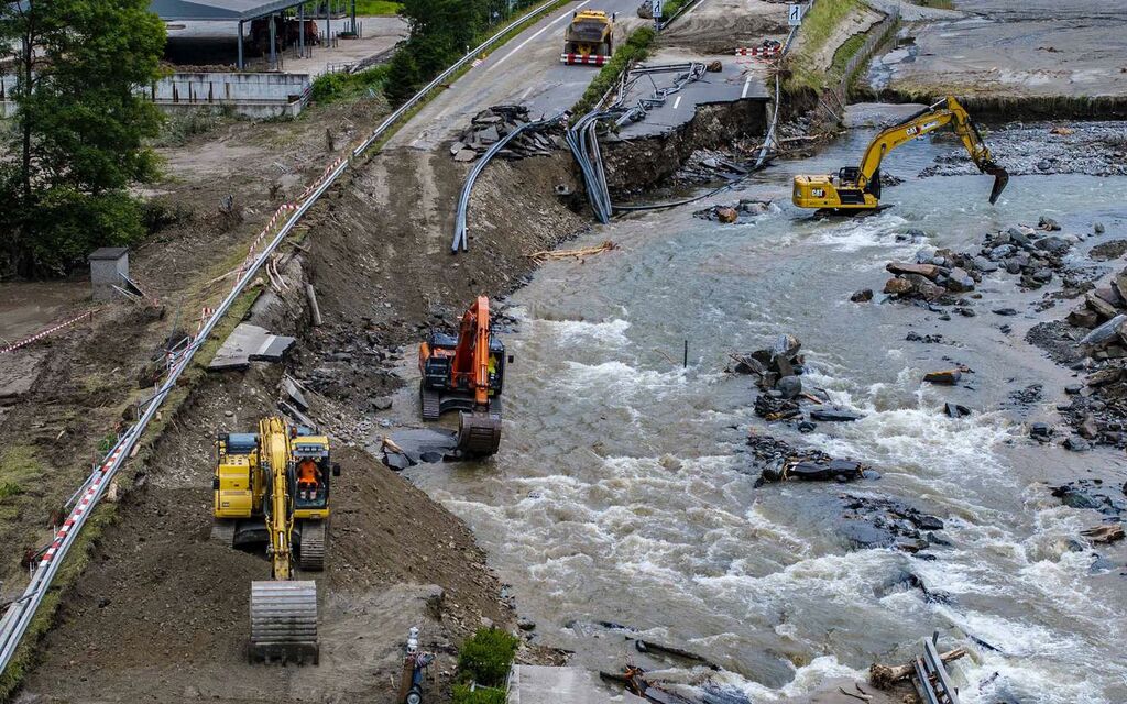 Militari Lavori Per Il Ripristino Della A13 9efb8