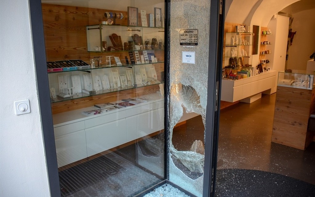 Poschiavo Furto Marchesi B8ac0