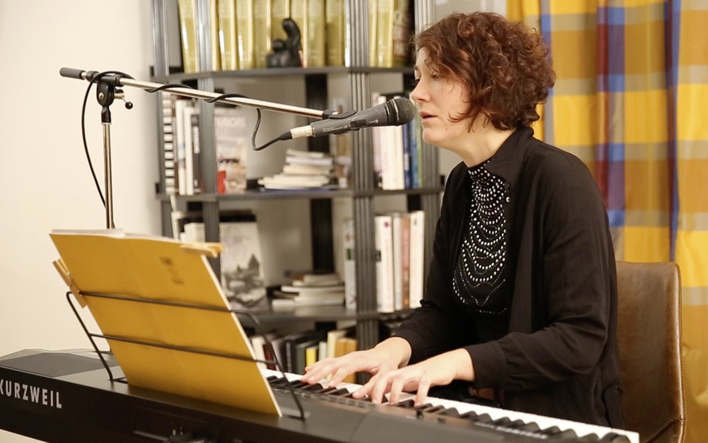 Teresa Riemann 9e7d3