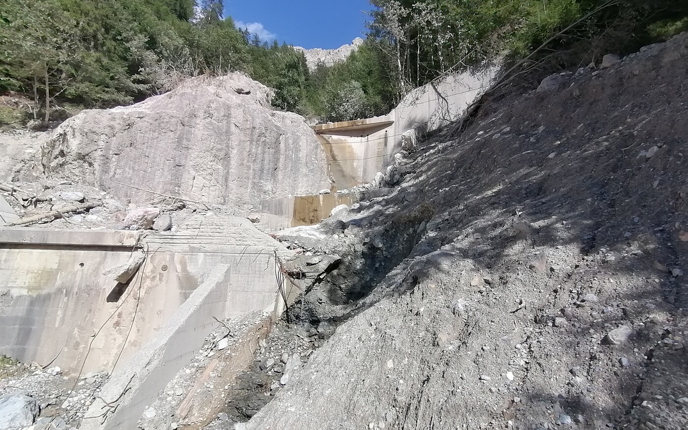 Val Beton Foto Poschiavo Val Beton  W 1600  H 0 1d05a