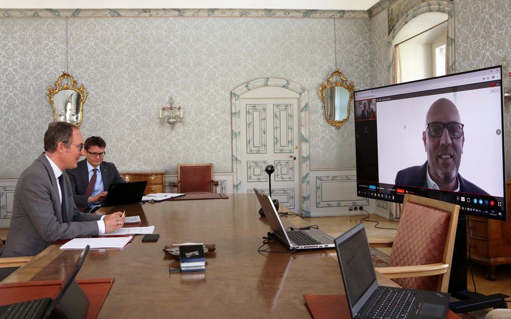 Videokonferenz Lombardei  W 1200  H 0 1c5bb