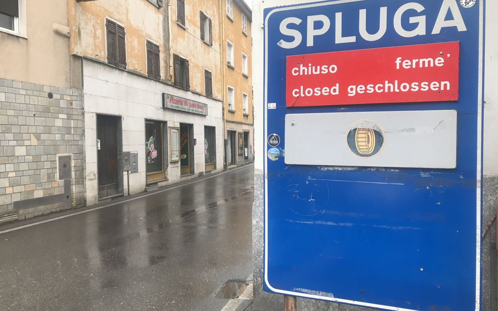 Cartello Passo Spluga Chiuso 617c4