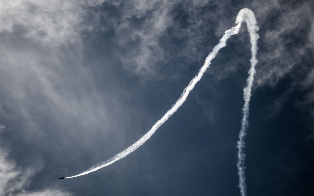 Condensation Trails 945417 1920 64781