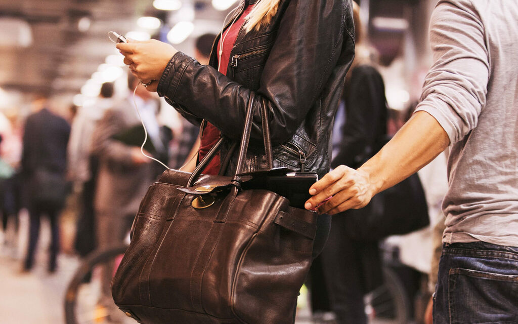 Furto 2560x1280 02dcf