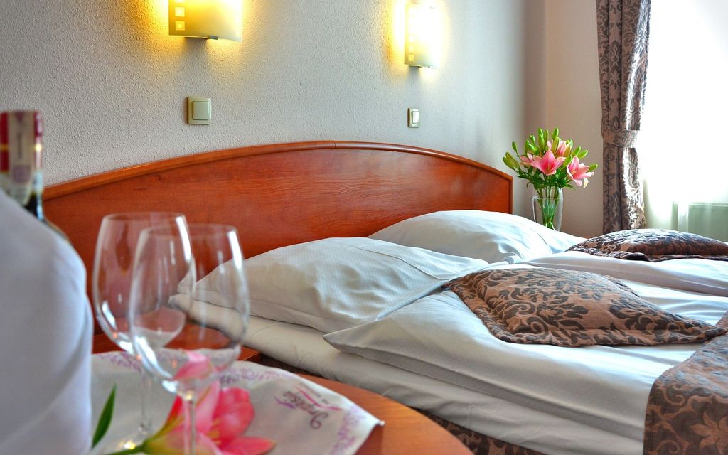 Hotel Room 1261900 1920 D2cad