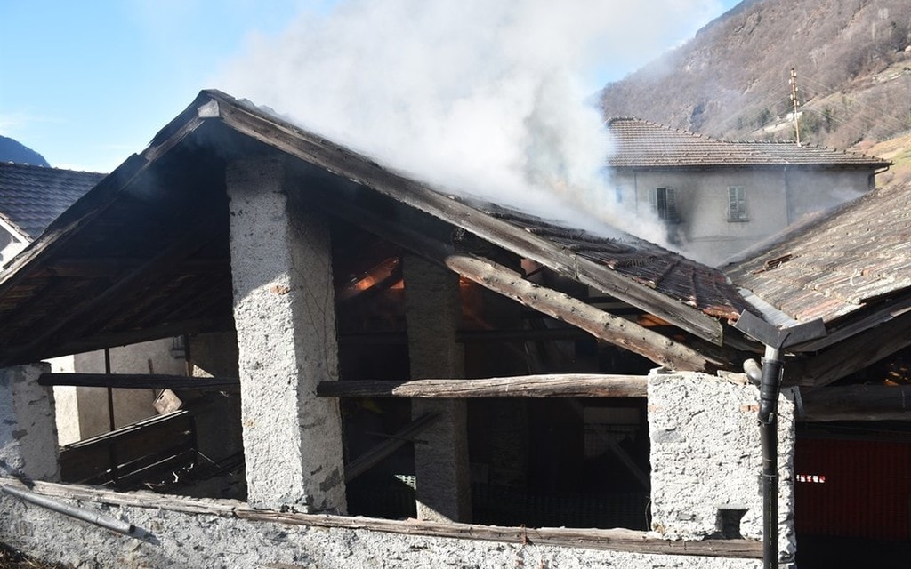 Incendio Roveredo Gennaio 2018 1d537