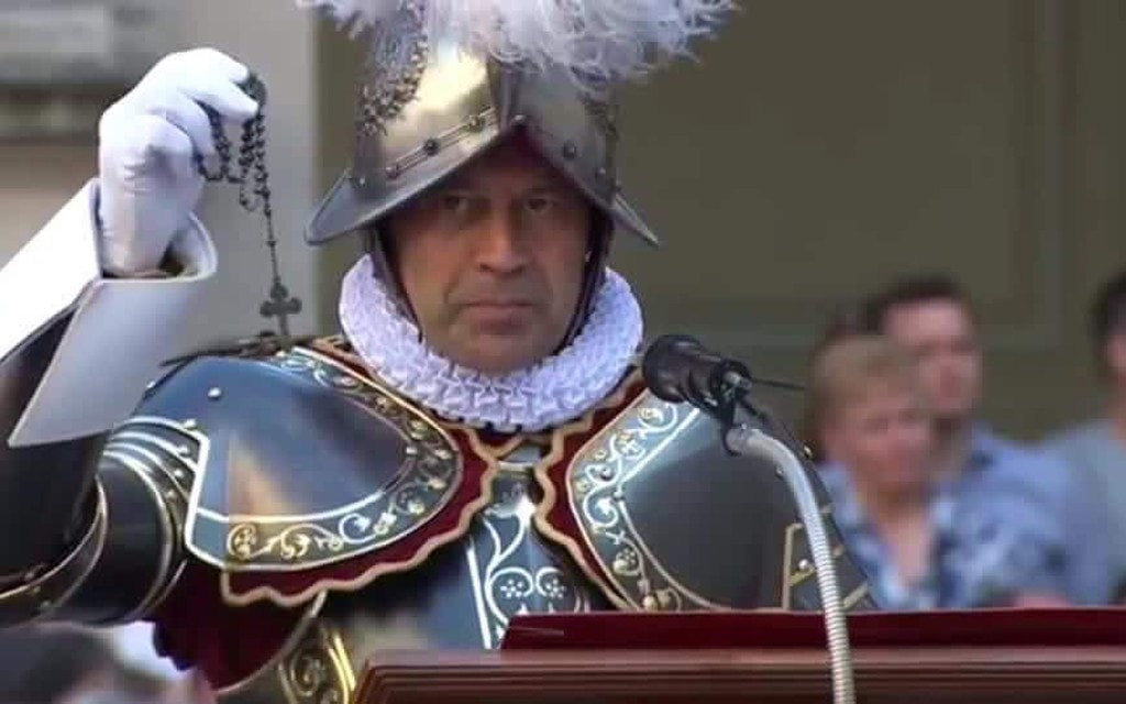 Prada Guardie Papa 9e54a