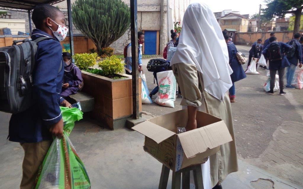 Suor Maria Madagascar 2020 305b8 67873