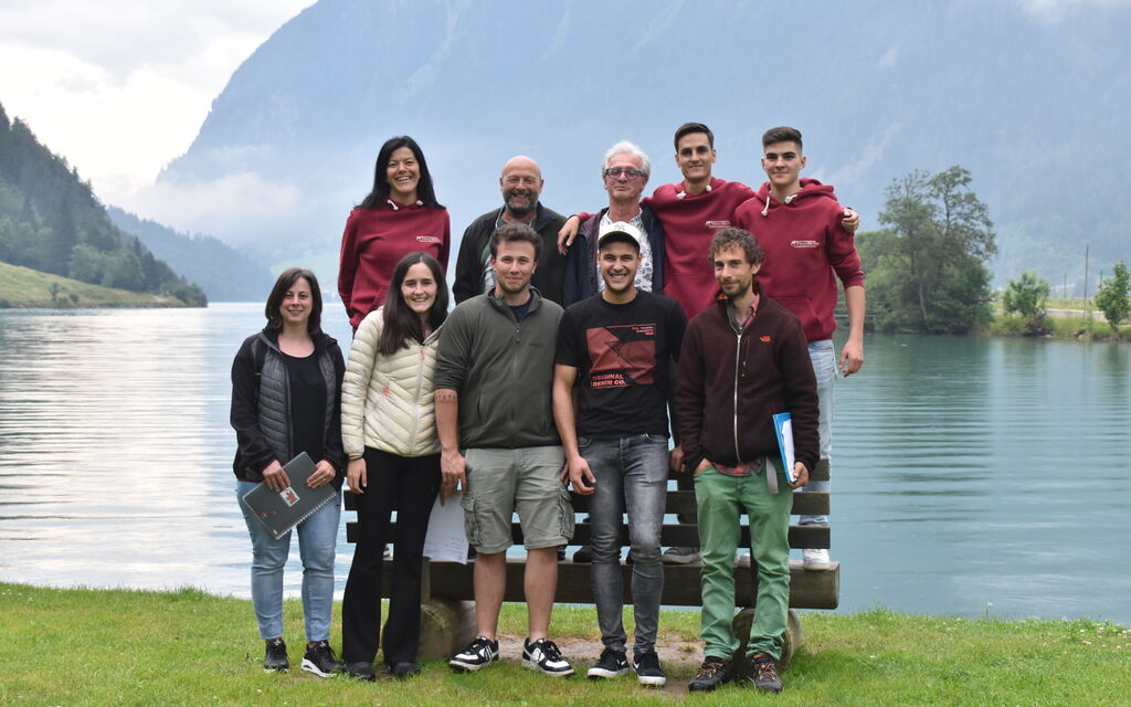 Cuntraband 1826 7754c