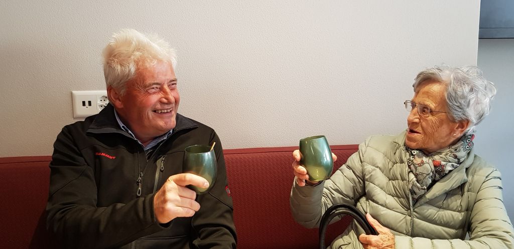 flora14.jpg Res 2037 8407e168d8e7e083d51c590b6c72a4e0