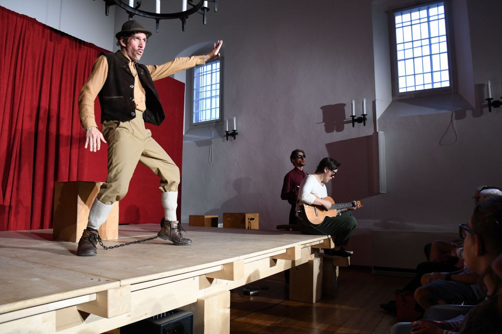 DSC_2085.jpg Res 2153 84b17e4e2ad987d5e00aec09446f6abb