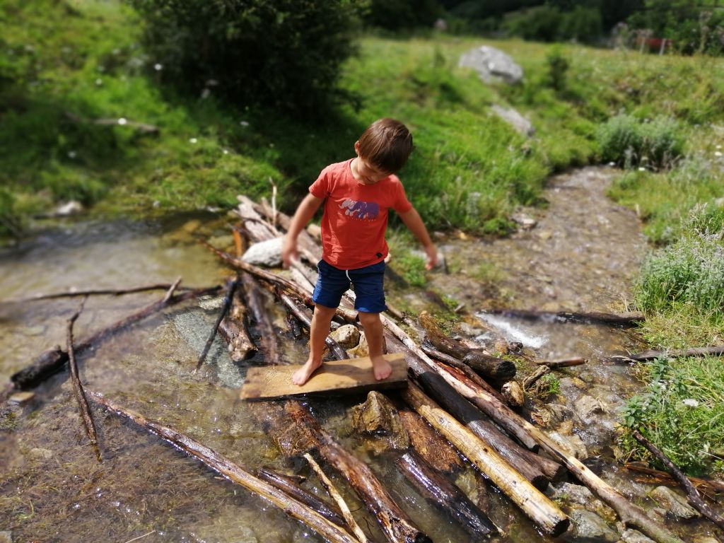 ho scoperto un nuovo gioco.jpg Res 2278 18908fc99372da9bf132fc223a248571