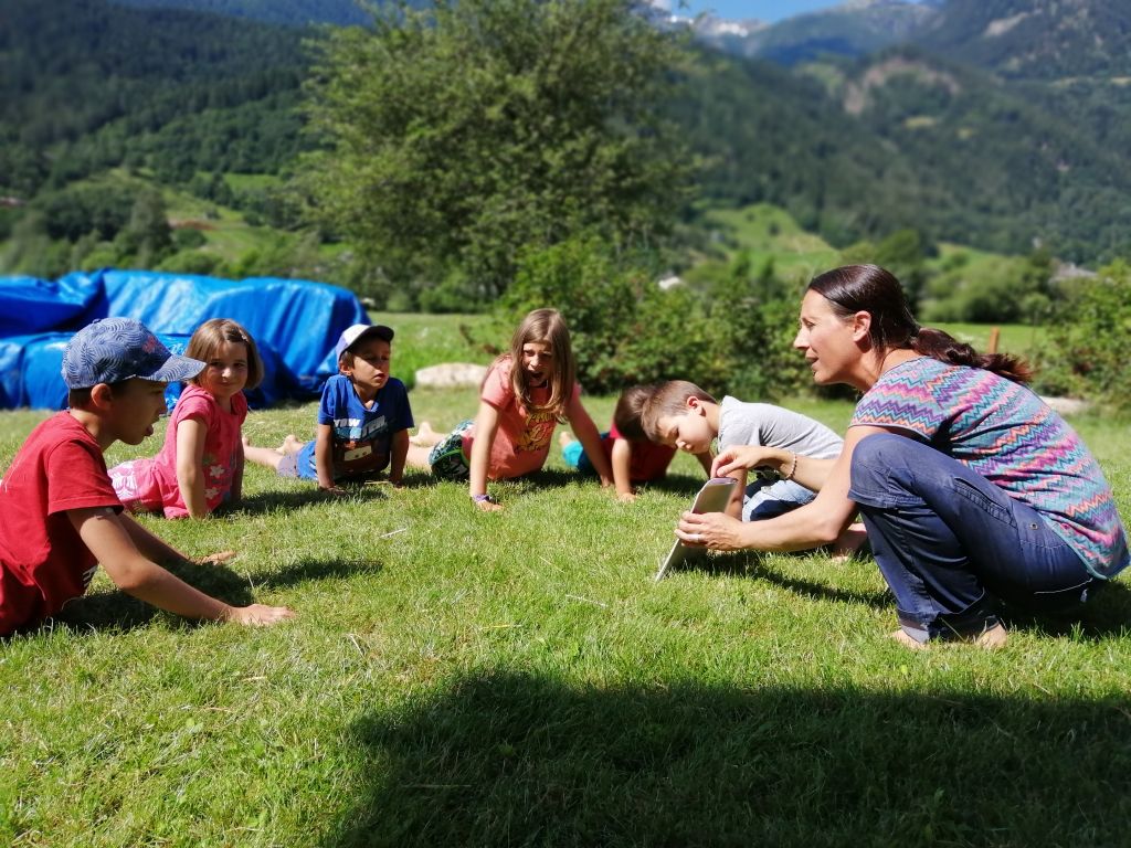 Tiziana Dionisio fa yoga con i Poschi.jpg Res 2278 85ec147e082283221a49194b6e656129