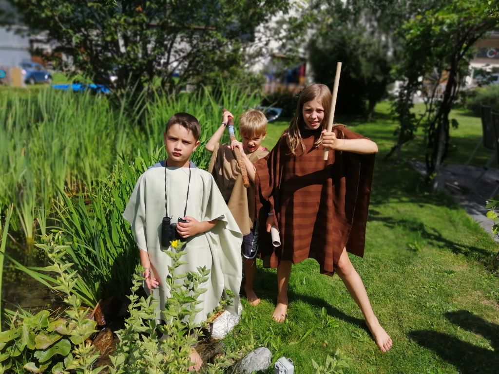 i cacciatori nel giardino della Gisa.jpg Res 2278 88ce403d1a8c6cb55ba7a83c9fe054f4