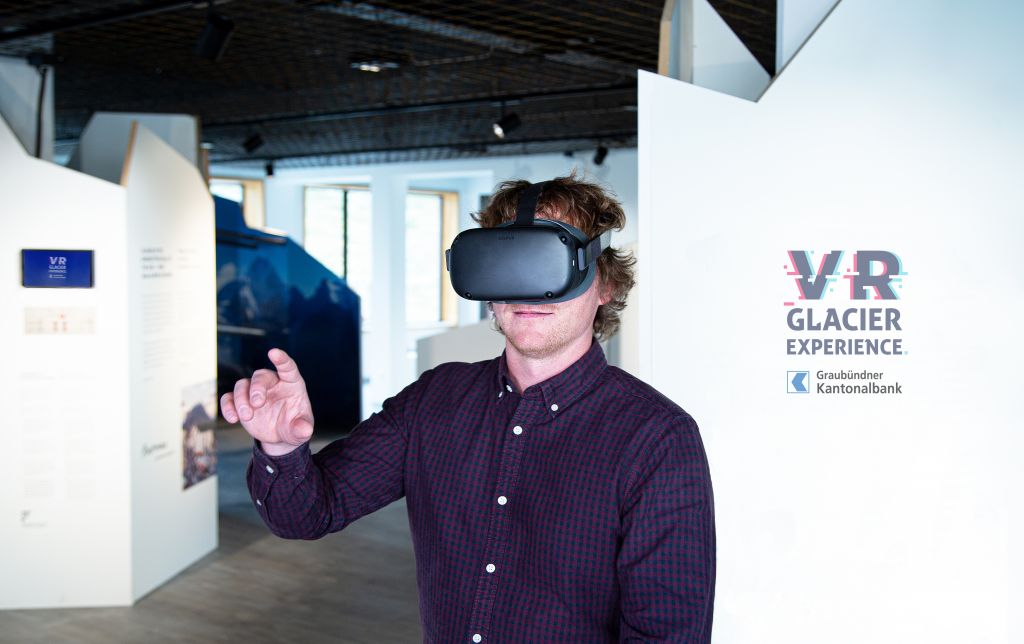 vrge-glacierexperience-closeup-vrbrille-rgb.jpg Res 3606 638f0356a99b7c290d851be4e3915e49