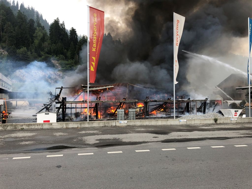 2021-09-09 Schluein Brand1__w_1200__h_0.jpg Res 4485 5c06cd53eeed75900aa1188cde15c6b3