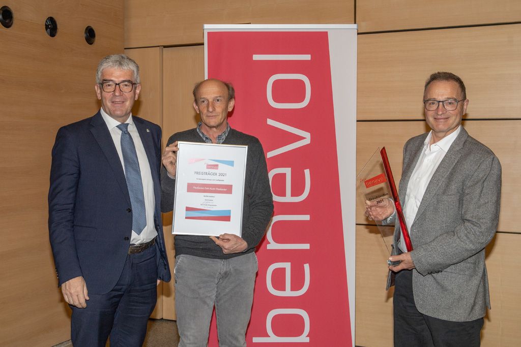 IMG_9909.jpg Res 4685 C05cd49195b73f9e7203c2c067d0e116