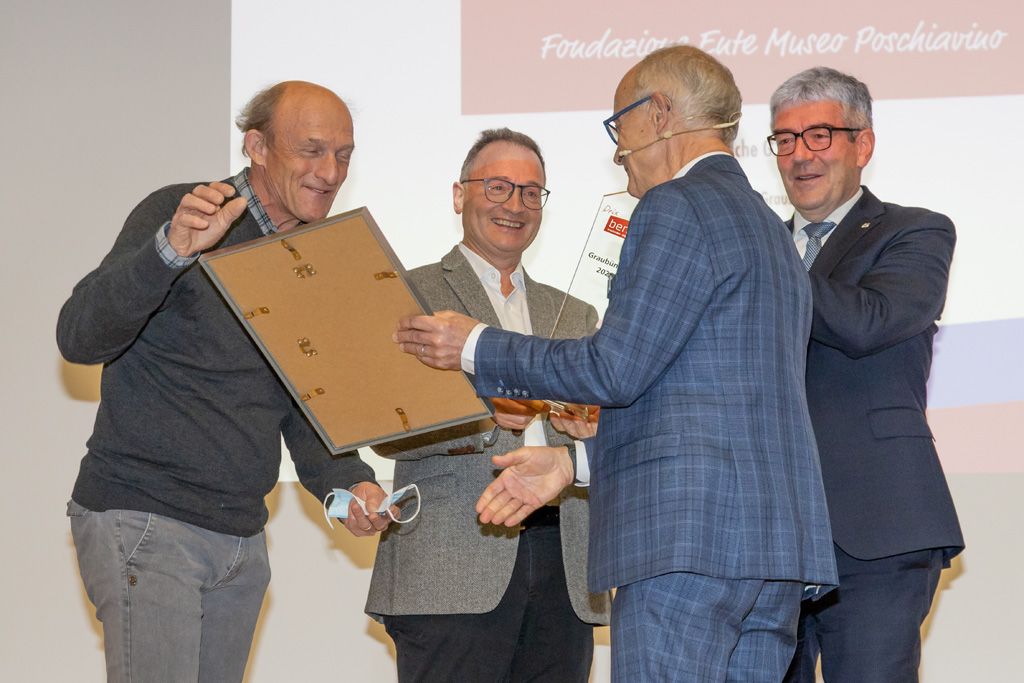 IMG_9883.jpg Res 4685 Dd255879ae398ffa4295cee9a70823aa