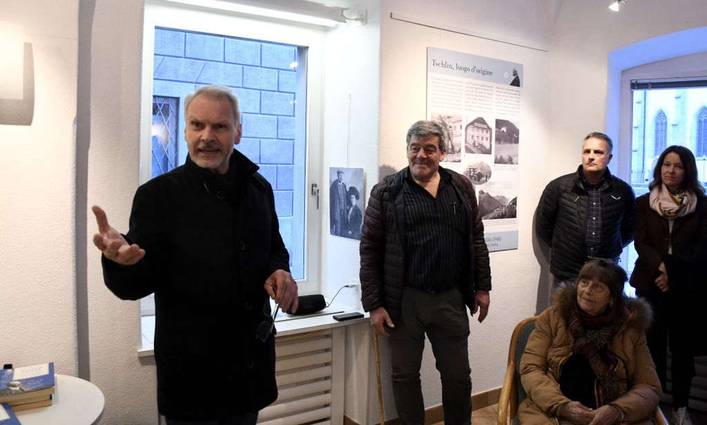 Mostra-Luzzi1025.jpeg Res 5676 78d9f7d192e3f957f8509963c074d777