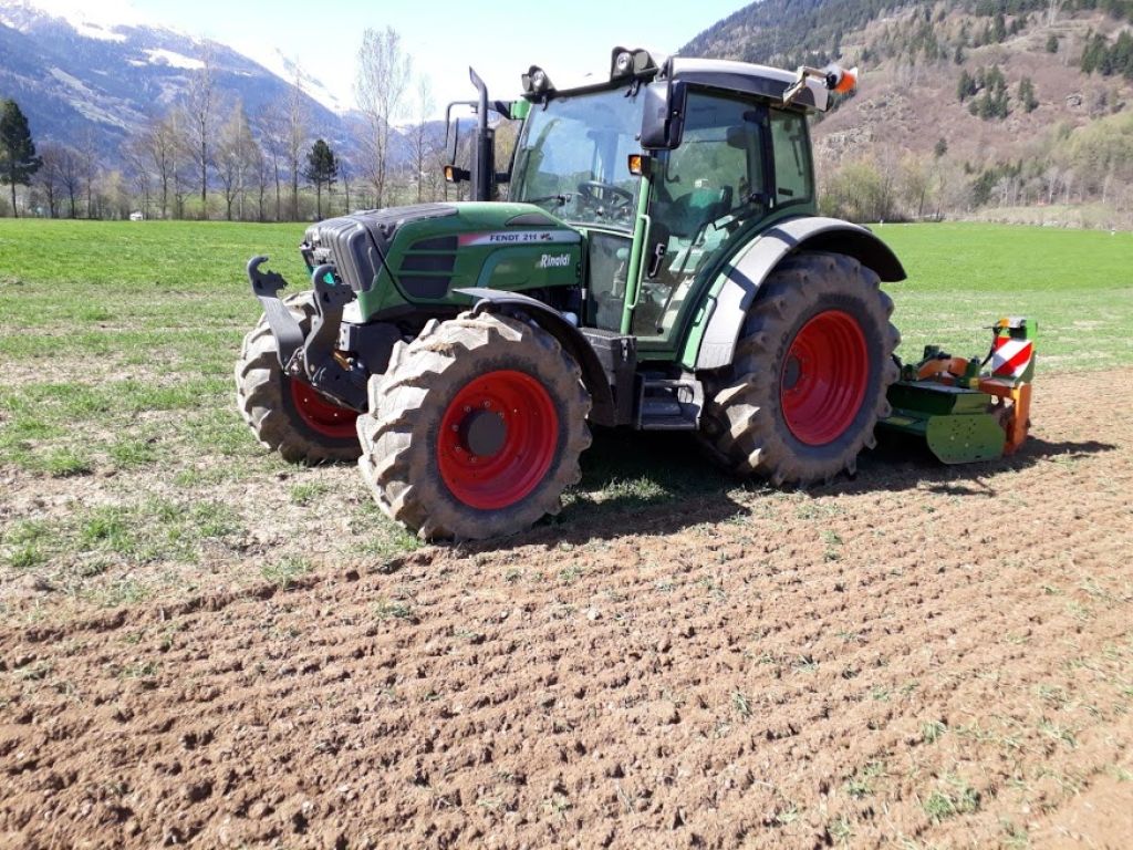 fendt.jpg Res 5759 106e291301964a72bc0213ab2a67493b