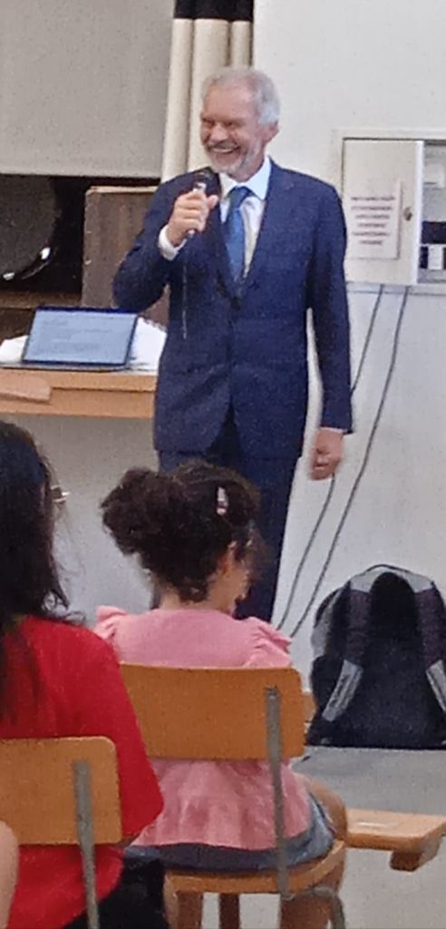 image00015.jpeg Res 6082 B2823ec5e2da642bf04a6dfc354fe592