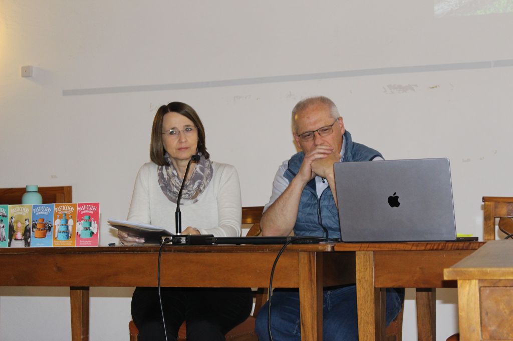 IMG_4925.jpeg Res 6961 8e66f94a738e72a5ba8f9c00a94b0db9