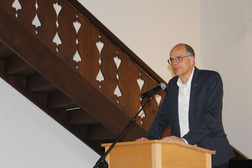 IMG_4921.jpeg Res 6961 Dfb0d2bb3096dcba9745adb428de9736